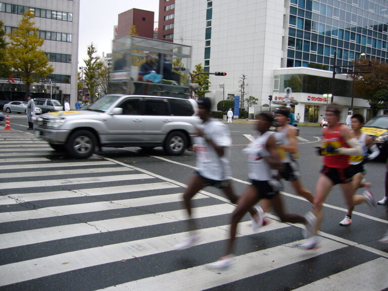 Fukuoka Marathon Leaders