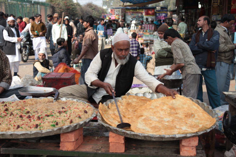 Meena Bazaar, Delhi
